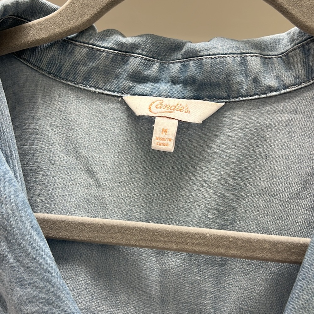 Denim button down top - Picture 2 of 3